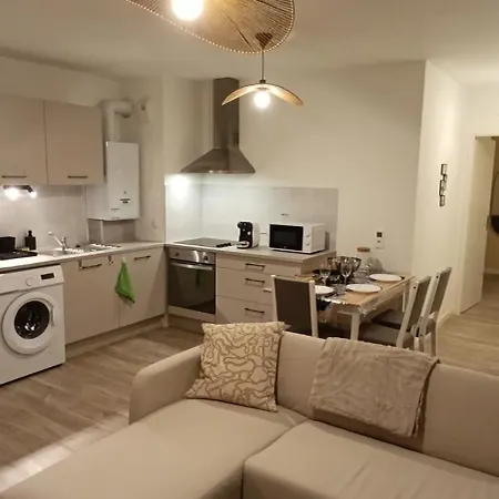 Le Portet Avec Parking Prive