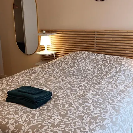 Le Portet Avec Parking Prive Апартаменты Анже