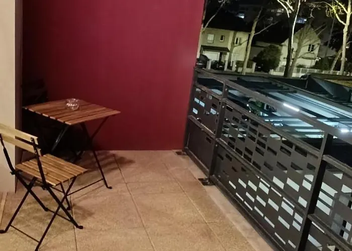 Le Portet Avec Parking Prive شقة *