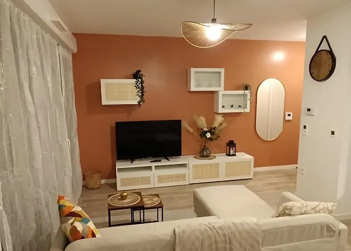 Le Portet Avec Parking Prive أنجير