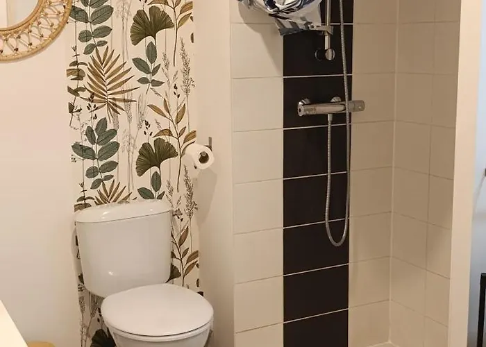 Le Portet Avec Parking Prive Lägenhet *